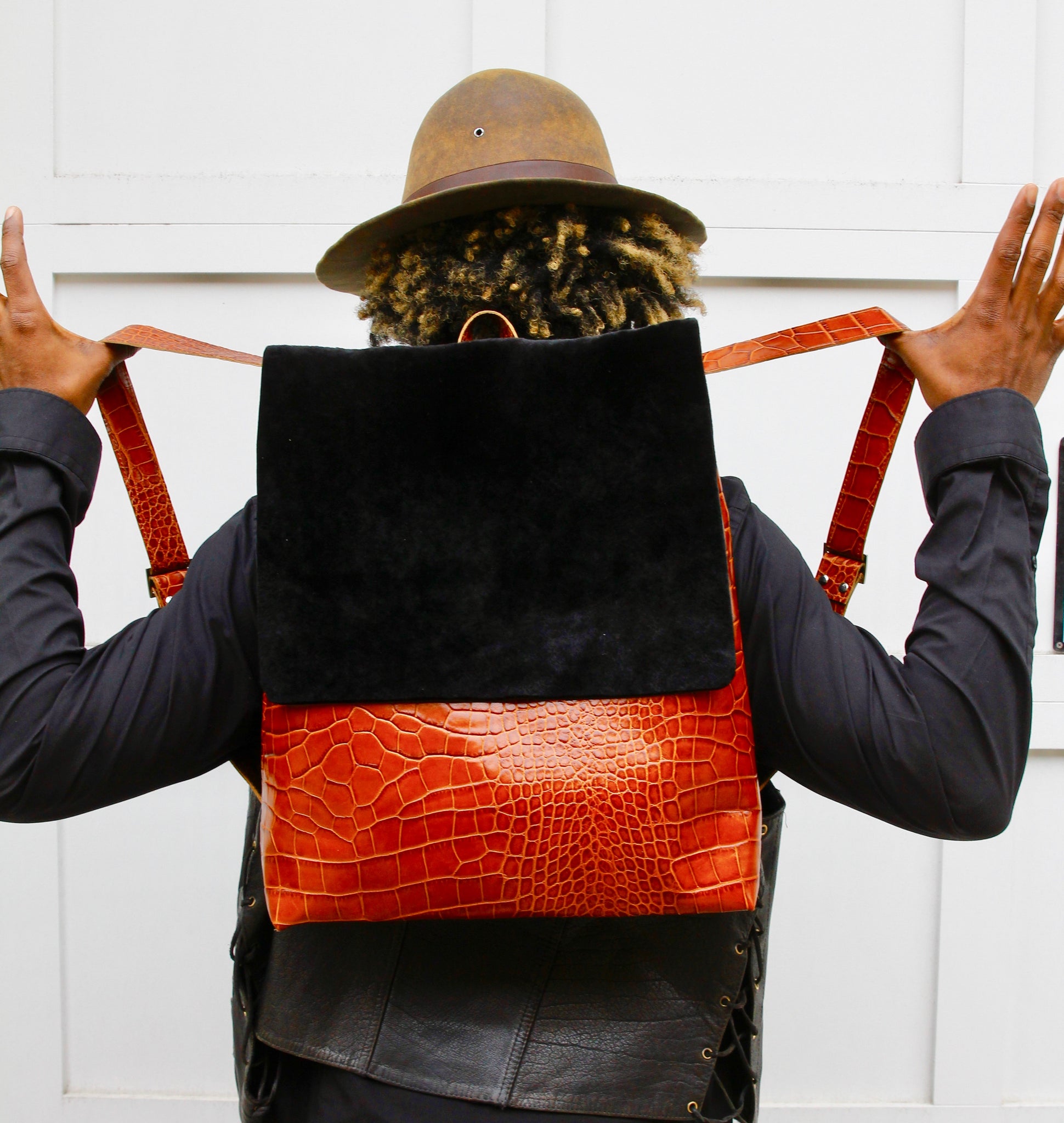 chusan leather backpack Vrba Genuine Purse Courage This Lusso Chicago Blackhawks Saxan Leather Backpack features a genuine leather body with embossed secondary logos throughout. Hang Luxe BackPack charanor
